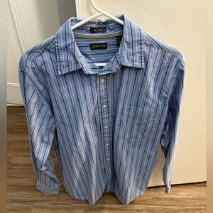 St. John’s Bay Dress Shirt (Lightly worn) (Men’s Size: Medium)